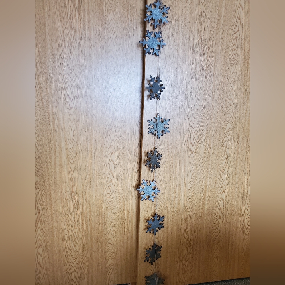 Galvanized Snowflake Garland